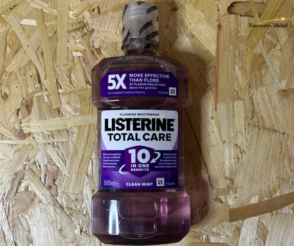 LISTERINE total care clean mint