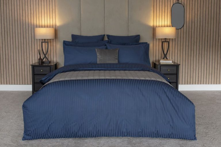 Hotel Suite 540 Count Satin Stripe Duvet Set